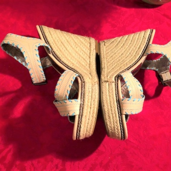 Reba Tan & Blue Wedge Sandal Size 10 Medium - Picture 2 of 4